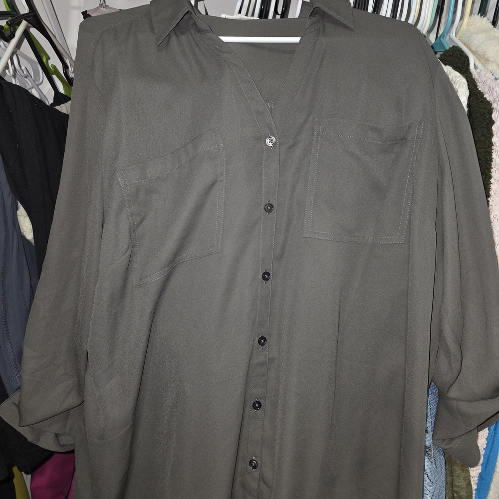 Maurices Grey Button-Up Blouse